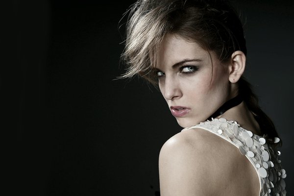 Quelles chaussures mettre avec une robe midi ?