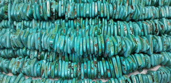 Quelle couleur se marie avec le bleu turquoise ?