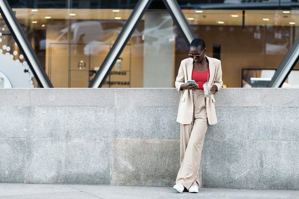 Quelles stratégies pour assortir des montres de luxe avec des tenues décontractées ?