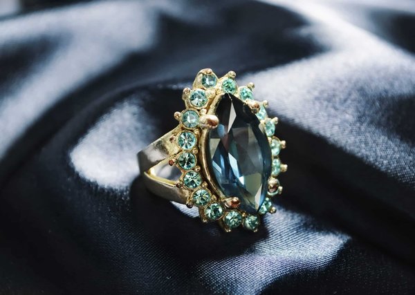 Explorez nos bijoux coup de cœur : Élégance assurée