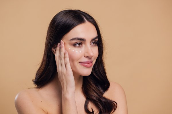 Les clés pour des soins du contour des yeux efficaces